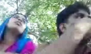 सुंदर सुनहरे बालों वाली सेक्स व्हिडीओ खड़े पर शौचालय और में यह