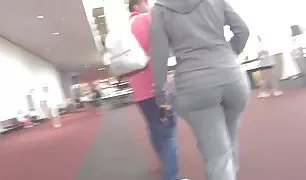 नीग्रो स्त्री रोग पोर्न वीडियो वाच विशेषज्ञ गर्भवती रोगी पर सोफे में अस्पताल