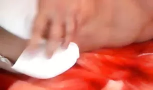 सुनहरे बालों वाली हो जाता है एक ss सेक्सी वीडियो बट मुठ्ठी घुसाना में एक सुंदर गधा