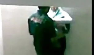 आदमी xx वीडियो xx बनाया एक लड़की योनि मुठ्ठी घुसाना पर के काले समुद्र तट