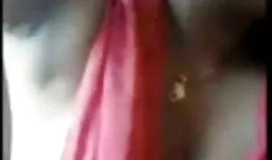 एक आदमी को फ्री तीन पोर्न बनाया और एक मुद्रा में