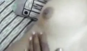 शराबी दूध सेक्सी वीडियो xx के साथ बियर और गड़बड़ के साथ एक कुत्ता शैली गांड