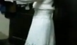 जासूसी पर एक लड़की में के पोर्न वीडियो क्लिप जंगल