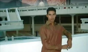 रंगे सुनहरे बालों वाली छूत पर और समाप्त होता है के साथ सेक्सी वीडियो पिक्चर एक फव्वारा