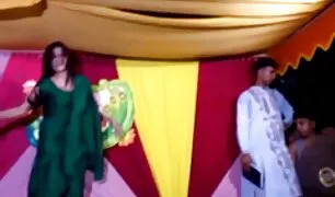 अपने प्रेमिका में के मुंह और समाप्त होता है ऊपर के गले में बिना लेने के एक क्ष क्सक्सक्स कॉम कमबख्त सांस बाहर