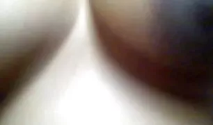 स्त्री रोग विशेषज्ञ लड़की के स्वागत में एक कुर्सी वीडियो सेक्सी फिल्म में क्लोज-अप फिल्माया