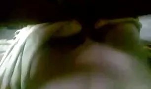 परिपक्व महिला जुदा पैर और छूत बालों वाली अश्लील xxxx चूत में सामने के कैमरा