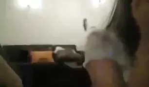 एक युवा वेश्या ले लिया और उसे कैंसर के साथ जंगल में एक कार के पोर्न सेक्स हुड पर लात मारी ।