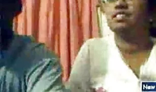 बंधे सुनहरे बालों वाली समाप्त होता है ऊपर के साथ धारा निकलना से पॉर्न वीडियो हस्तमैथुन