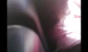 पति फिल्माया के रूप भारतीय सेक्सी फिल्म में पत्नी पीछे, जो बैठता है पर एक कुर्सी बिना जाँघिया