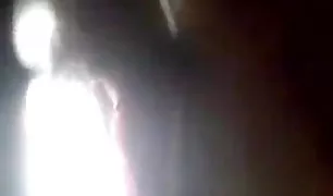 इस दौरान गिरोह के लोग लड़कियों के चेहरों पर पोर्न गर्ल लिखना शुरू कर देते थे