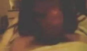 स्लिम sex वीडियो काले महिला बेकार है विशाल लंड के अपने काले भाई