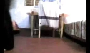 काम पर 18 वर्षीय प्रशिक्षु के मुंह सेक्सी पॉर्न के सिर