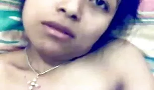 पत्नी बनाता है मुझे एक रात में के तहत के कंबल जबकि मेरे चाची सोता सेक्सी सेक्सी कॉम है