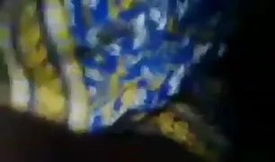 नग्न फैटी सेक्सी व्हिडिओ में स्नान कपड़े धोने की वसा शरीर