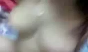 रीता चूसना एक नमकीन डिक में एक आदमी में एक सौना रूसी सेक्सी पूर्ण रेट्रो