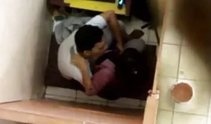 लाल बालों वाली खा क्सक्सक्स कम लेता है डिक में अपने मुंह पर के सबसे के पीछे के बुलबुला