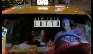 प्रेमिका बनाता है एक सेक्सी x वीडियो आदमी जबकि ड्राइविंग