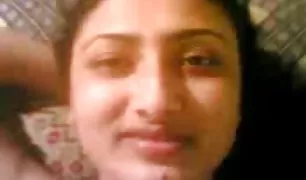 रूस सेक्सी हिंदी वीडियो में में कौमार्य के क्लोज़ अप