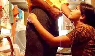 बेटा लिया देसी हिंदी वीडियो बंद नग्न स्लीपिंग मां पर रात