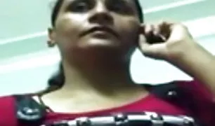 ट्रांस की एक चयन वेब कैमरों के सामने सेक्सी वीडियो फुल प्रस्तुत