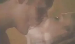 वरिष्ठ विद्यार्थियों पीटने युवा महिला छात्रों सक्स video के साथ शुतुरमुर्ग में सभी छेद