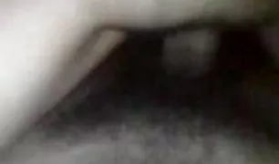 दो बहनें नहाते हुए स्नान करती हैं और नहीं जानती कि लार्ज पोर्न तुबे भाई उन्हें छुपा कैमरा निकालता है