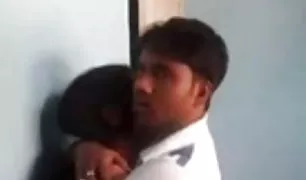 30 वर्ष पुराना बालों वाली योनि और लाइव पोर्न खींच खुद के लिए निपल्स