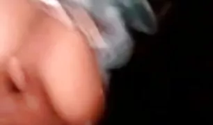 युवा रूसी बिगाड़ने अश्लील सेक्स बैठता है पर एक कम्पन या उत्तेजना यन्त्र और छूत भगशेफ