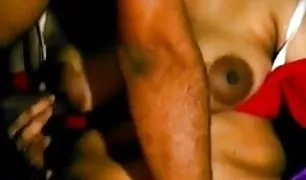 एक किसान एक ताजिक आदमी में एक वववक्सक्सक्स किशनलाक