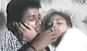 पत्नी में कॉलर लाइव वीडियो सेक्स और मोज़ा चूसना डिक के साथ उसके पति के साथ कैमरा