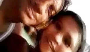 हिडन कैमरा घर की छत सेकस वीडयो पर स्थापित, फिल्माया सेक्स किरायेदारों