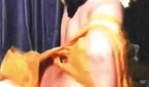 छात्रों नस्ल बेवकूफ छात्र पर इंडियन पोर्न समूह तीन प्रतिभागियों का सम्भोग