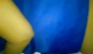 रूसी बिगाड़ने हिंदी में सेक्सी पिक्चर के साथ एक खूंटी पर अपने निपल्स बैठता है पर एक रबर लंड