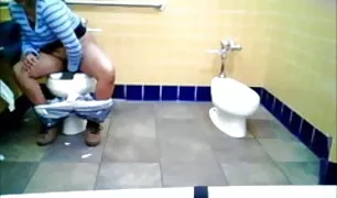 एक मुद्रा में तेजी से सेक्स में काला सागर तट पर xss वीडियो खड़े