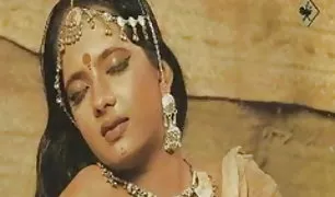 गहरे गले में बादाम सेक्सी वीडियो इन का संग्रह