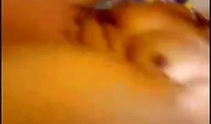 18 साल पुराने हिंदी सेक्स विदो गोरा और उसके कौमार्य छीन