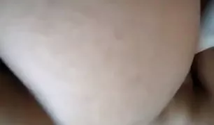 आदमी की नाक पर व्व क्सक्सक्स कॉम बैठ गया और बंद मरोड़ते शुरू कर दिया