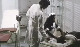 एक वर्ग चित्रा के साथ लड़की सेक्सी वीडियो दिखाओ सेक्सी वीडियो दिखाओ के चेहरे पर एक पत्र कूदता है