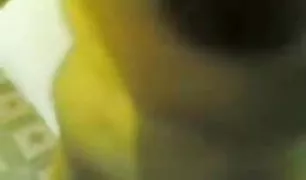 पति छूत के रास्ता अपने पत्नी एक और आदमी और हॉट पोर्न लेता है वीडियो