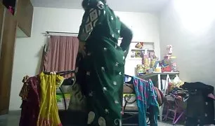 युवा आदमी है किया गया बाहर के क्सनक्सक्स हॉट वीडियो परिपक्व ट्रांस में सफेद मोज़ा