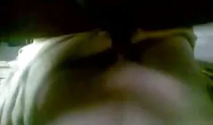 झोपड़ी में एक युवा हिंदी सेक्सी वीडियो मूवी के साथ ग्रामीण सेक्स