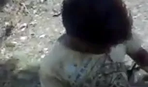 लंबे समय बालों वाली रूसी लड़की था पर के सेक्स वेदो सड़क स्कर्ट और दिखाया चूत