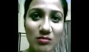 पिता ने अपनी बेटी को एक चिट्ठी भेजी और उसे लाइव वीडियो सेक्स कैंसर से पीटने लगे ।