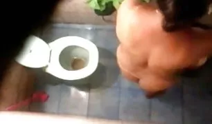 रूसी वेश्या बनाता है एक झटका नौकरी में एक कंडोम और हो जाता है पोर्न हद कॉम टक्कर लगी है